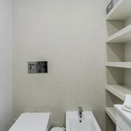 H2o - Rooftop With Pool In