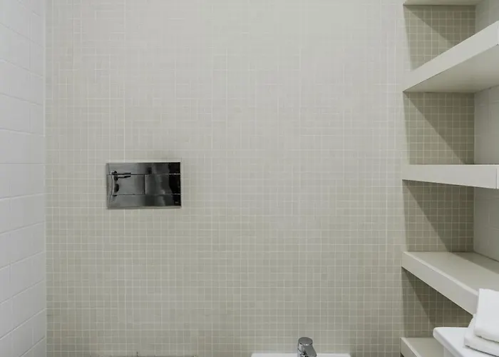 H2o - Rooftop With Pool In